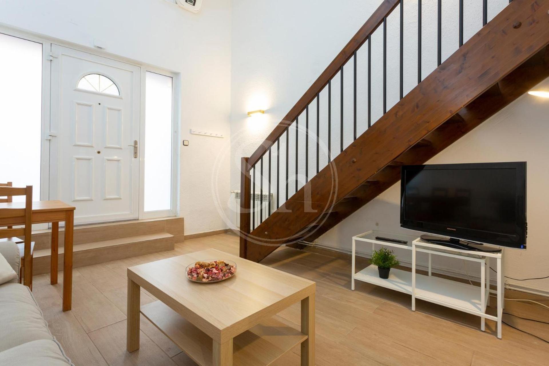Practico Apartamento Cerca De Estacion De Sants Barselona Dış mekan fotoğraf