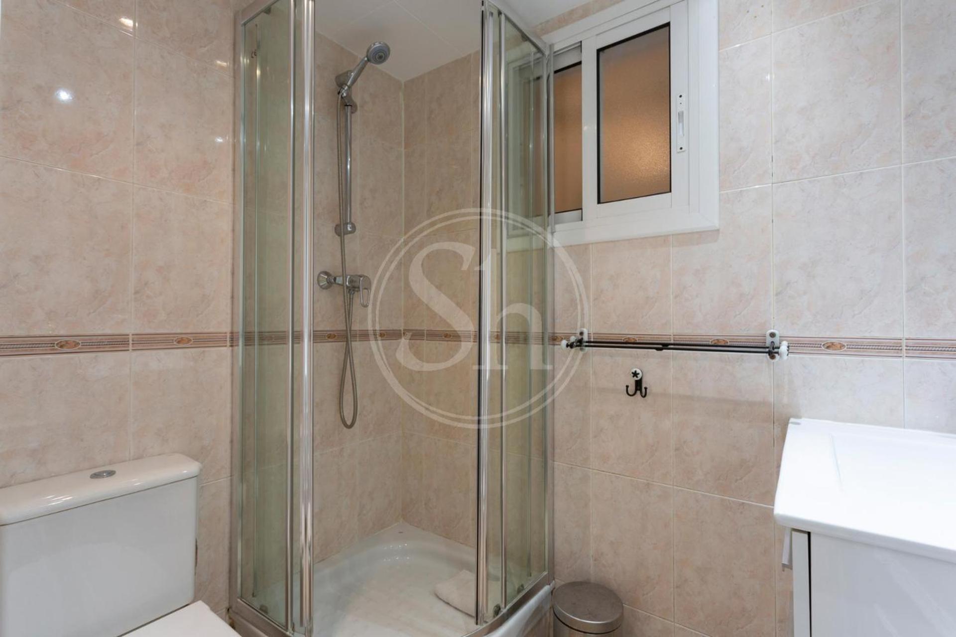 Practico Apartamento Cerca De Estacion De Sants Barselona Dış mekan fotoğraf