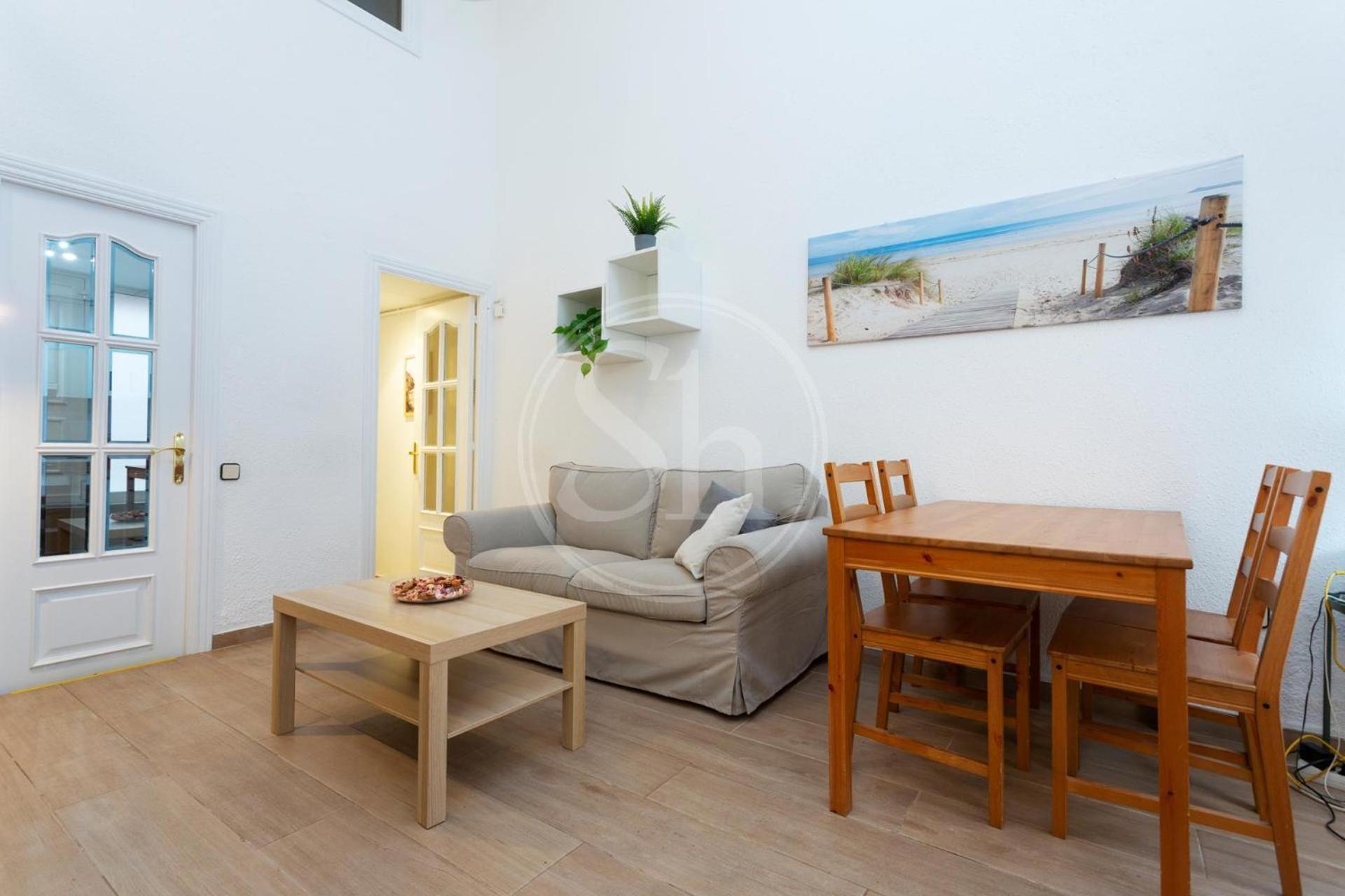 Practico Apartamento Cerca De Estacion De Sants Barselona Dış mekan fotoğraf
